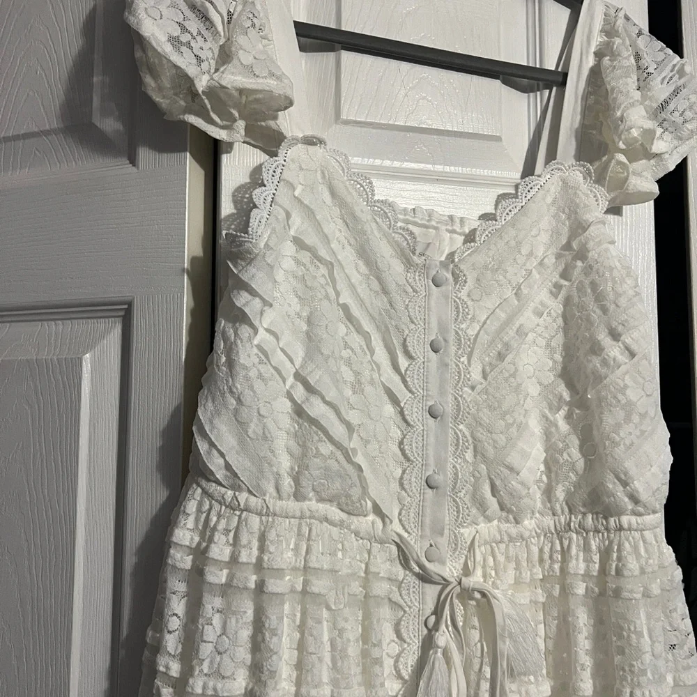 Gorgeous Elegant White Lace Maxi Dress - Picture 5 of 16